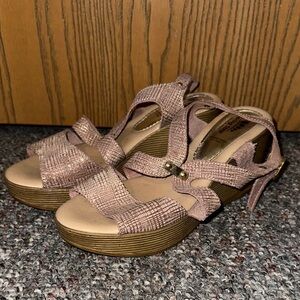 Spring Step Women's Sandals in Pink and Tan